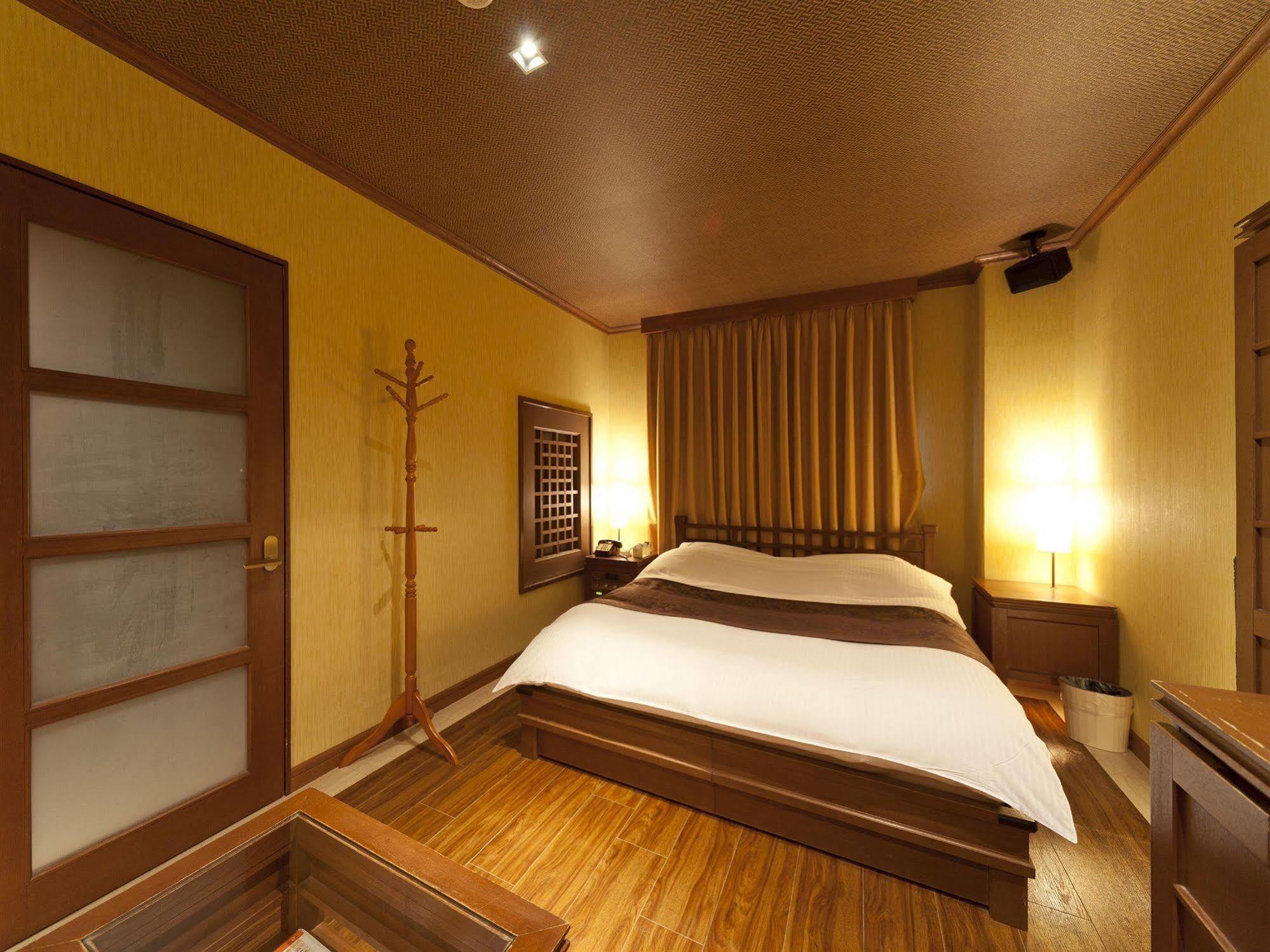 Hotel Grand Fine Kyoto Okazaki Heian Jingu Shrine (Adults Only) Exterior photo